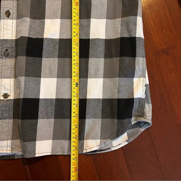 Carhartt Men's Loose Fit Heavyweight Flannel Plaid Shirt black n white 2XL - Picture 5 of 7